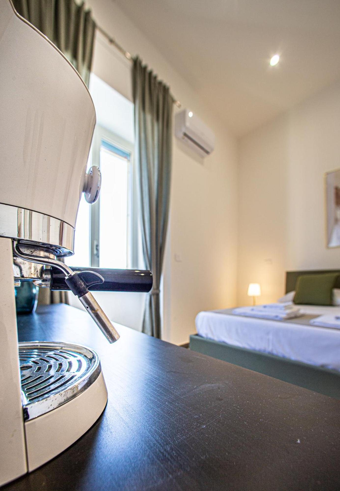 Mh Suites Rooms Apartments บาโคลี ภายนอก รูปภาพ