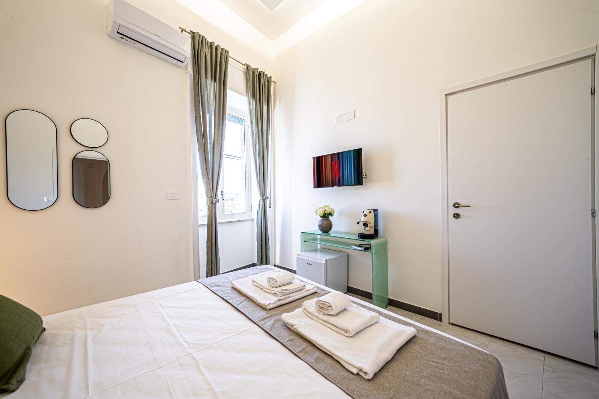 Mh Suites Rooms Apartments บาโคลี ภายนอก รูปภาพ