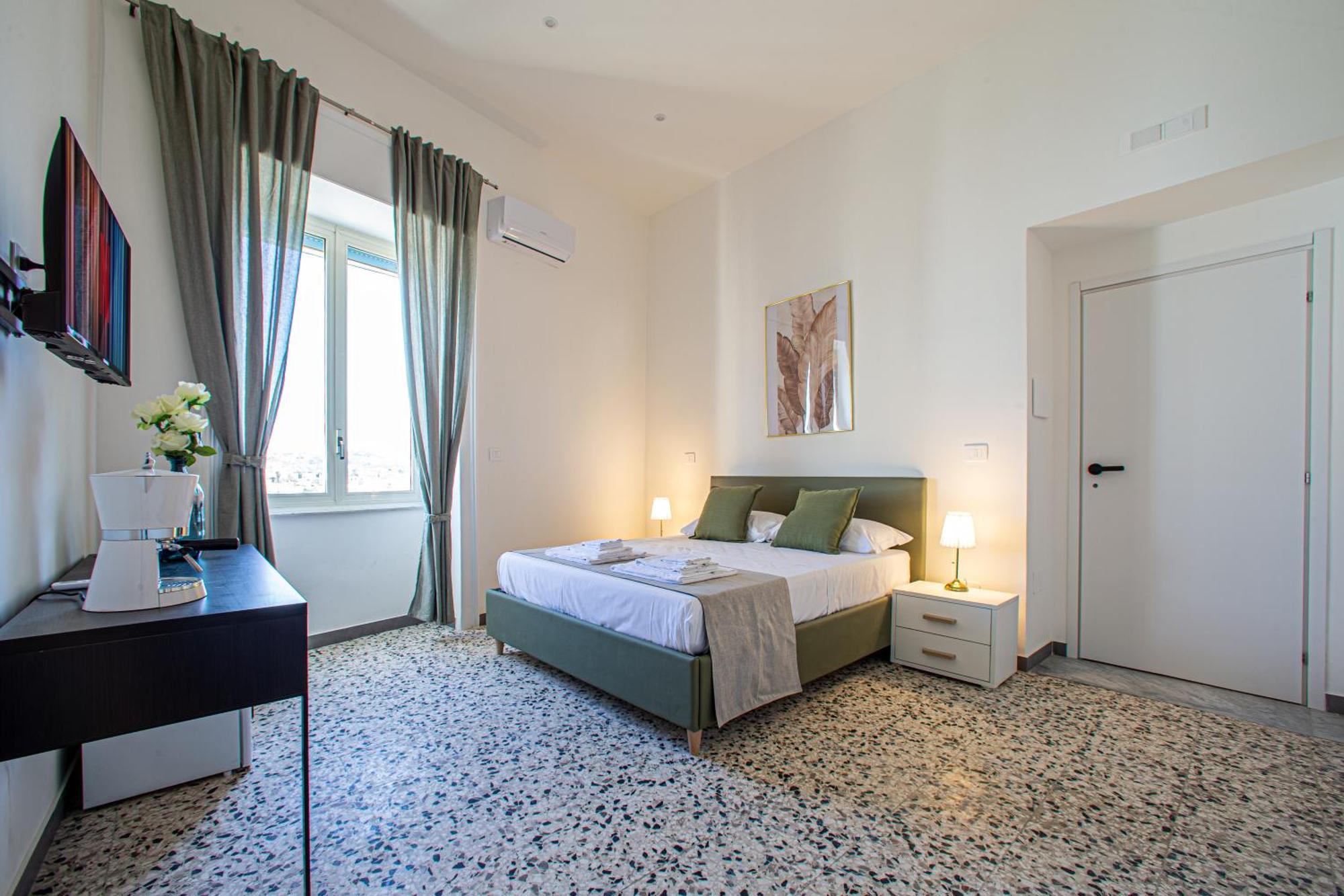 Mh Suites Rooms Apartments บาโคลี ภายนอก รูปภาพ